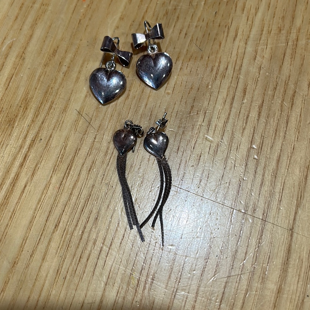 2 sets of earrings